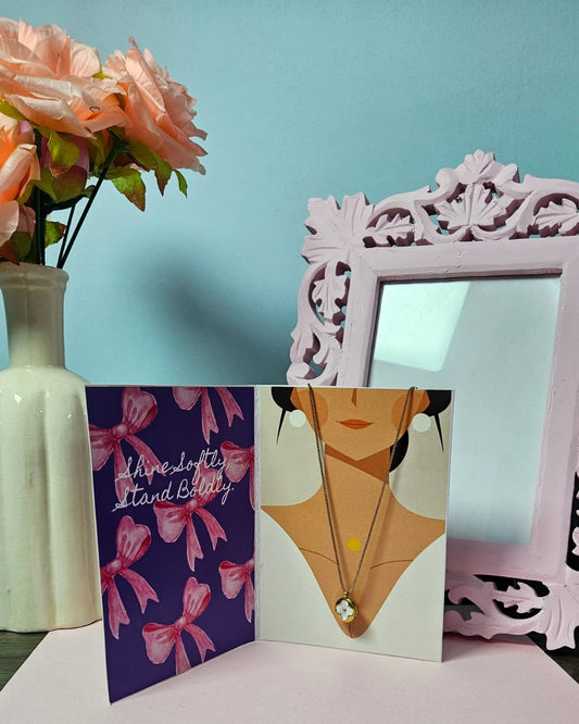 White Clover Pendant Necklace For Women With Stylish Gift Card