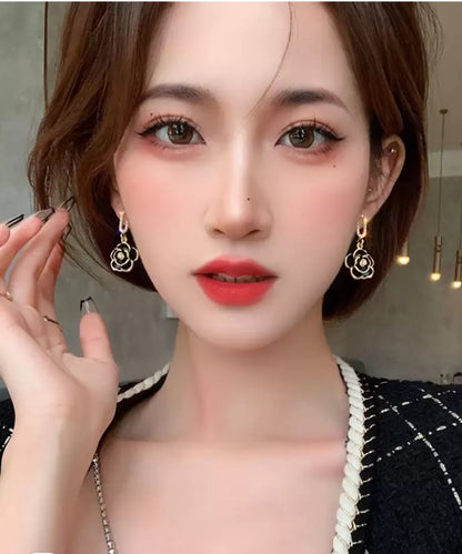 Black Elegant Rose Drop Earrings For Women