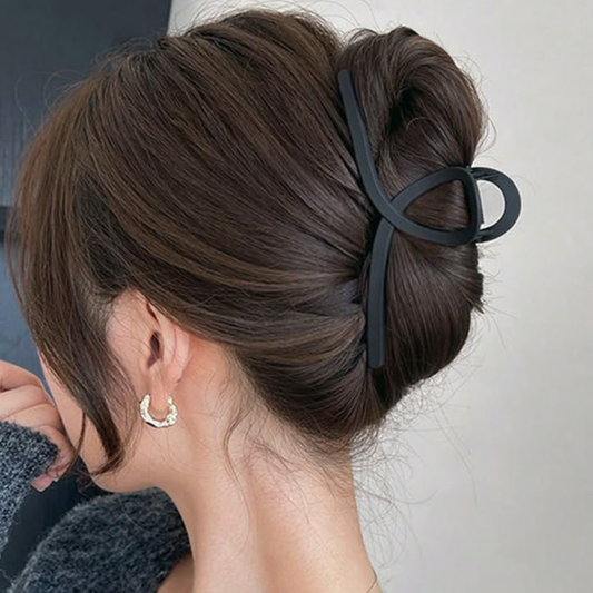 Elegant Bow Hair Claw Clip for Women – Minimalist Everyday Hair Accessory