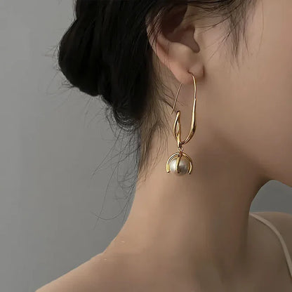 Gold Plated Twisted Line Geometric Pearl Drop Elegant Hoop Earrings For Women